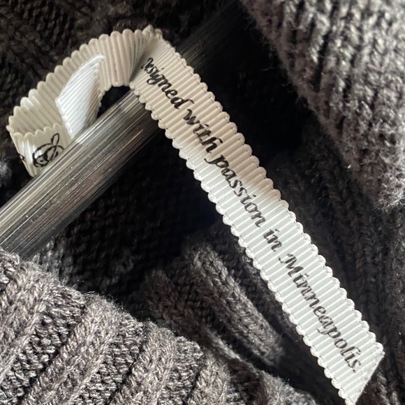 Leo & Nicole Brown Knit Poncho Sweater Asymmetrical Collar S/M Cozy Fall Winter - Picture 3 of 11